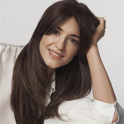 photo of estee lauder global brand ambassador daisy edgar-jones